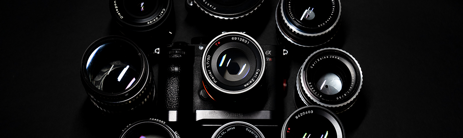 There are problems with focusing vintage/manual focus lenses on Sony mirrorless cameras.